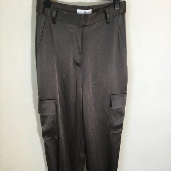 Aritzia Babaton Satin Refined High Waist Cargo Pants - Picture 3 of 7